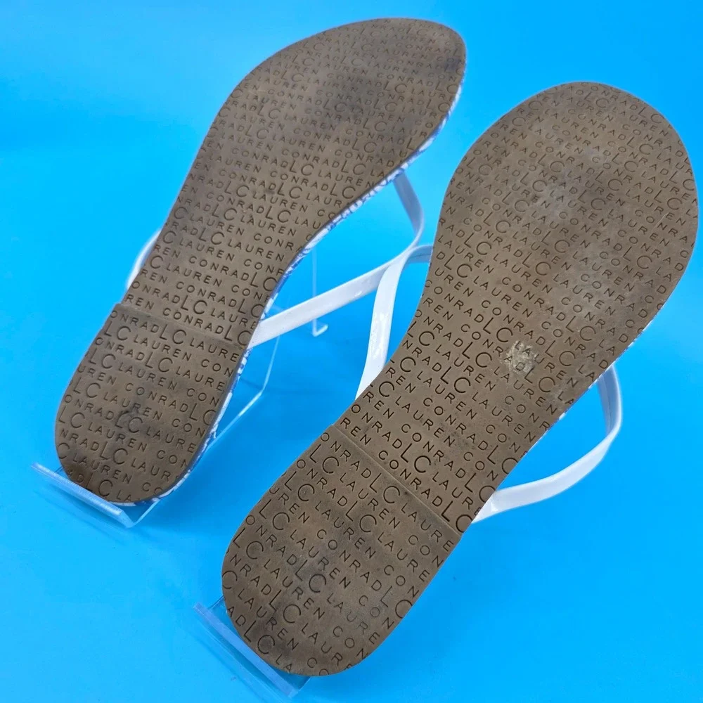LC Lauren Conrad Blue Floral Flip Flop Sandals White Straps Flat Summer Shoes 9 - Picture 4 of 13